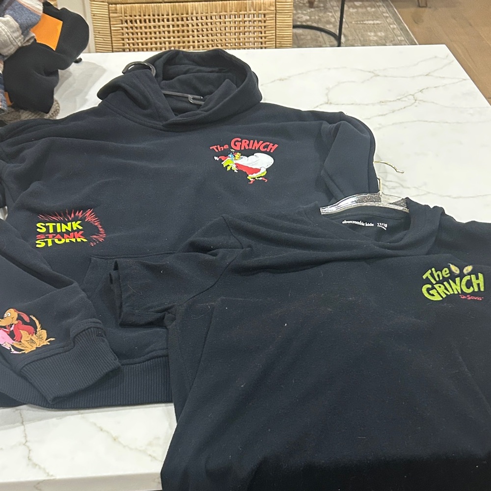 Grinch hoodie and shirt 17/18